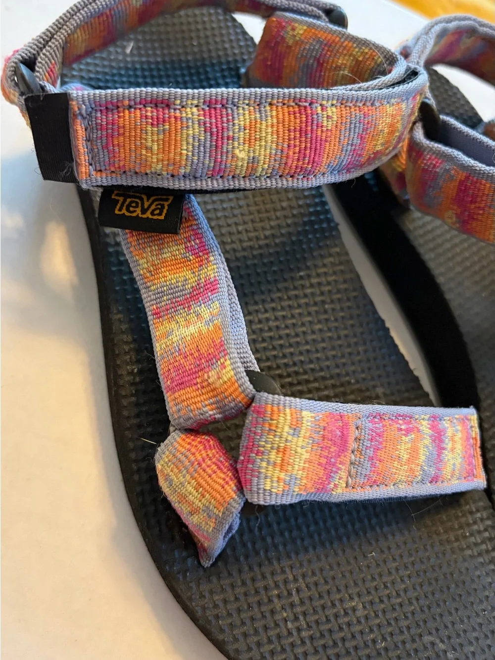 Teva vibrant woven